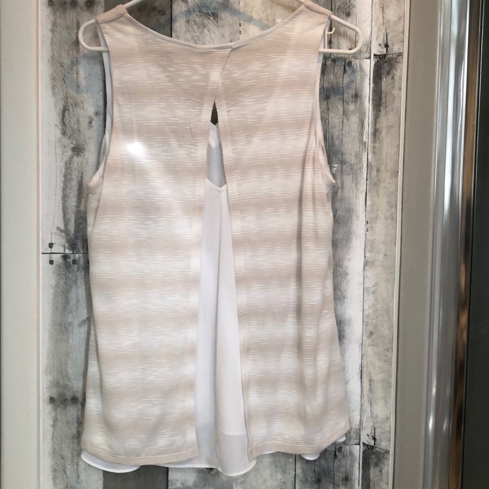 Top - Picture 2 of 3